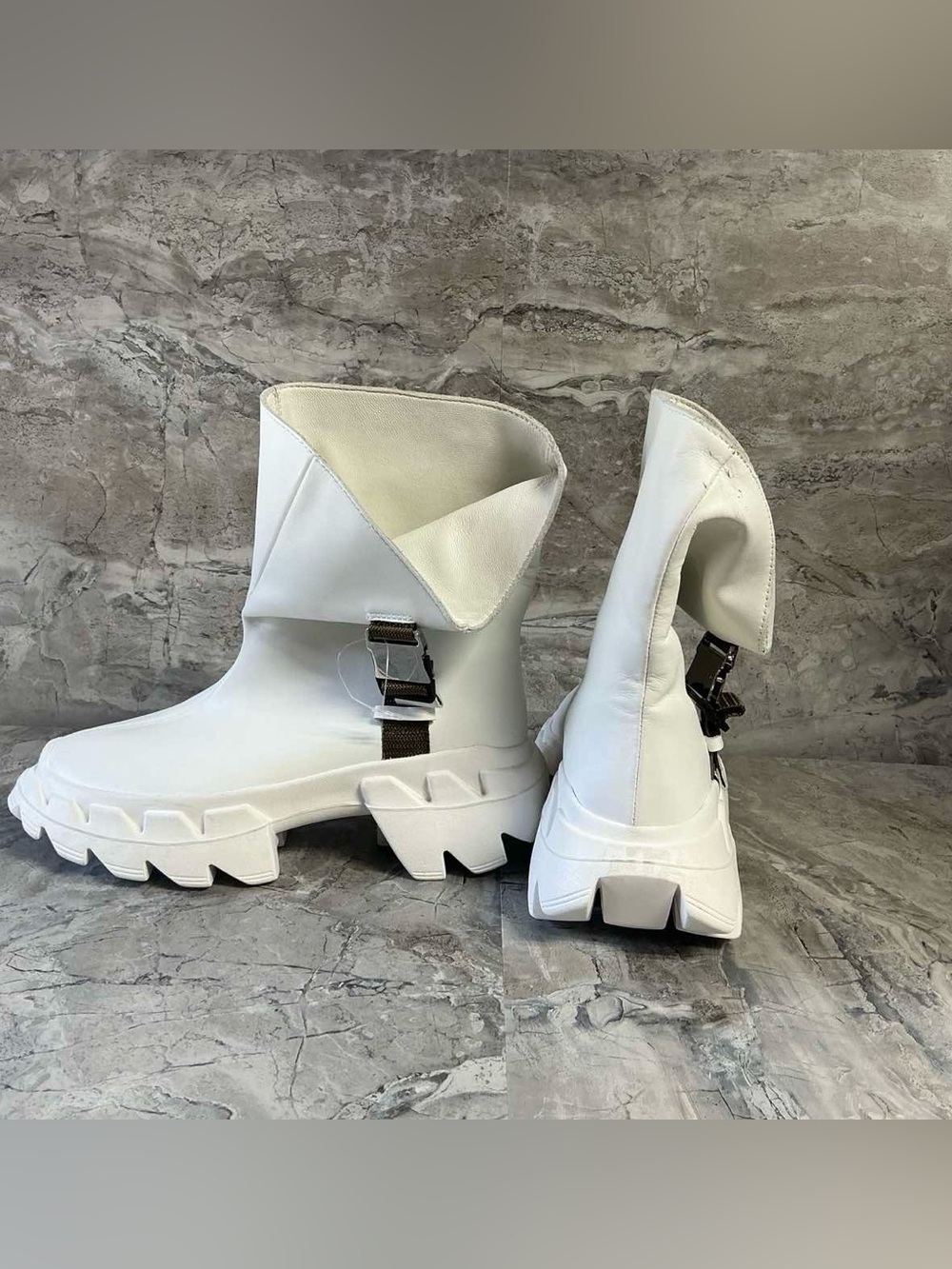 4CCCCEES White Leather Chunky Platform Ankle Boots Fold Over Buckle Women’s - Picture 9 of 10